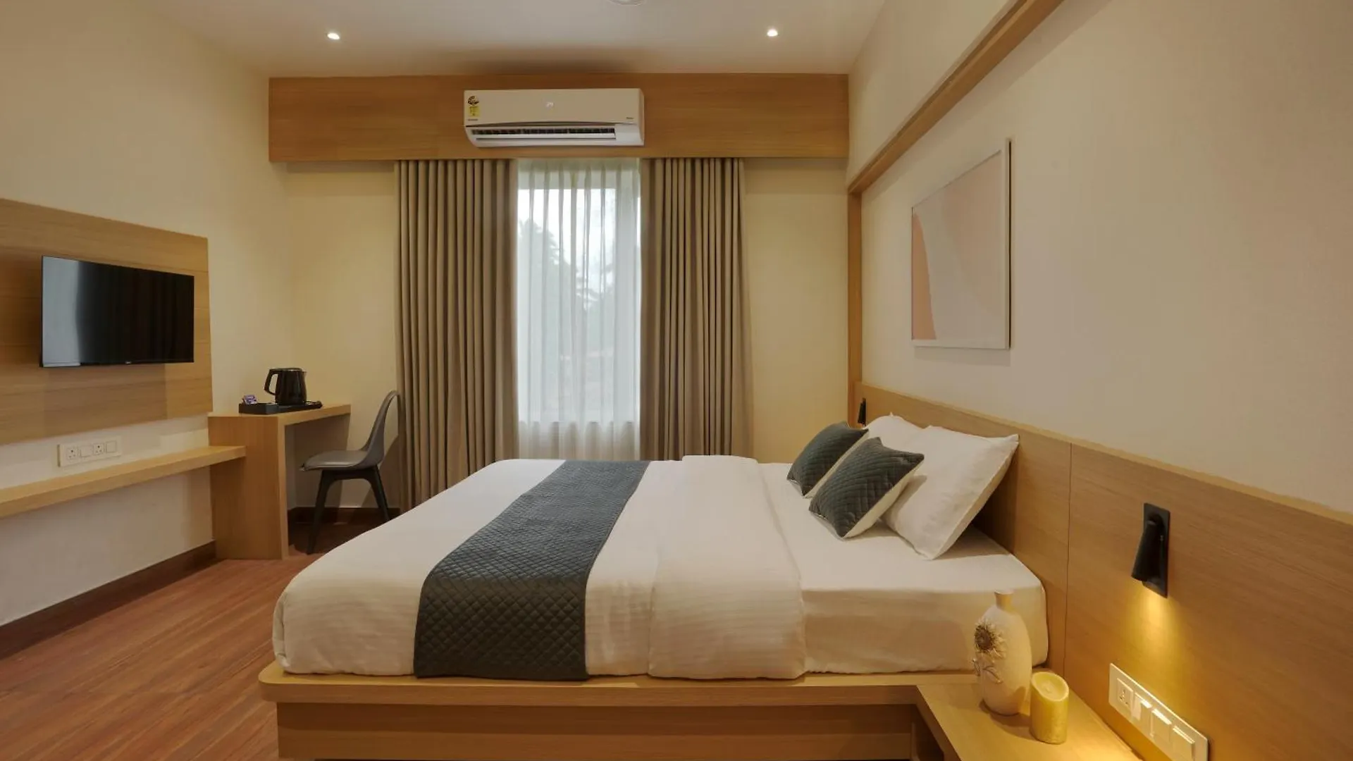 Hotel Halifax Inn Bekal Town