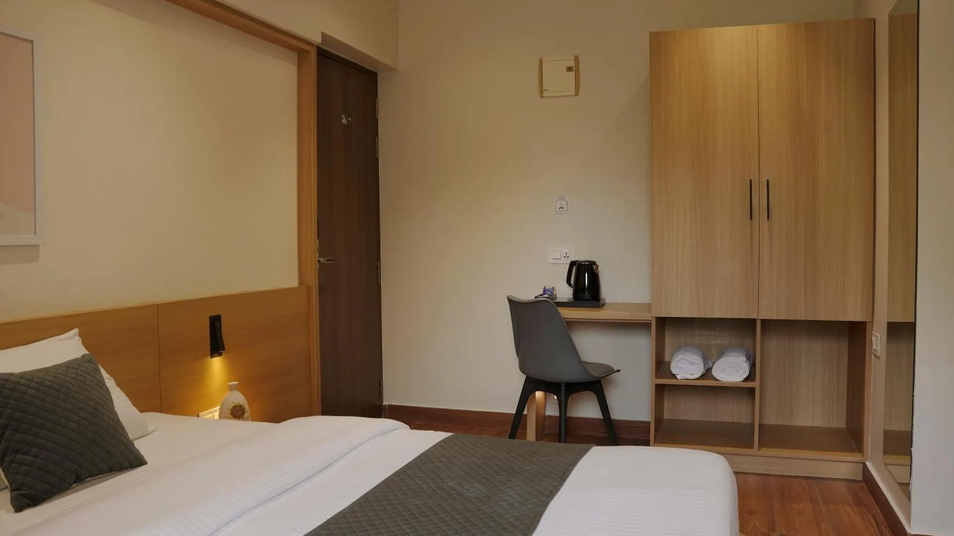 Halifax Inn Bekal Town 3*,
